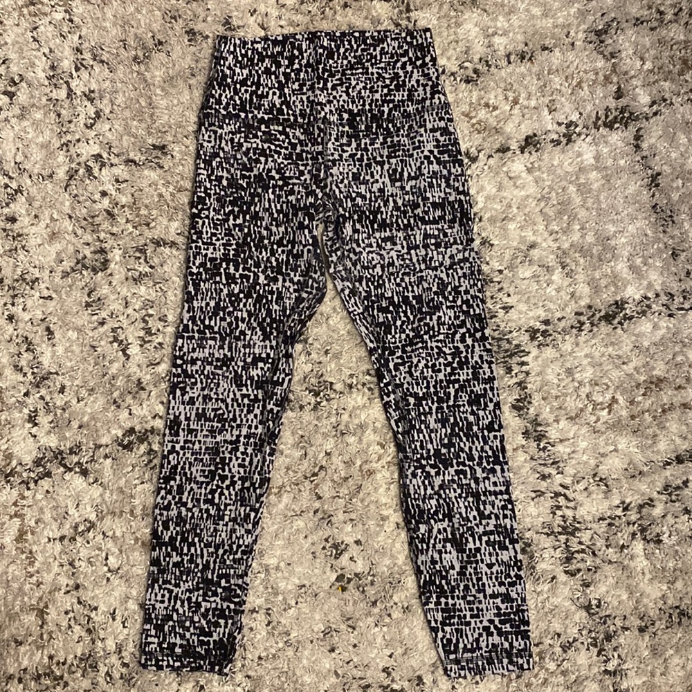 SOLD Lululemon Aligns, 25”